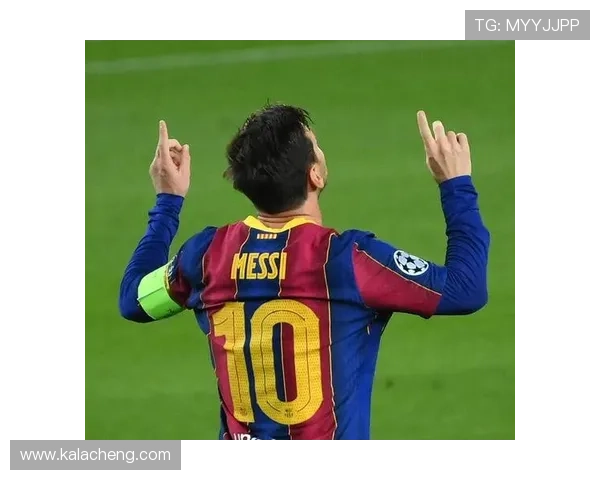 足球历史十大传奇球星解析:从贝利到梅西的巅峰之路与影响力 足球历史十大传奇球星解析:从贝利到梅西的巅峰之路与影响力